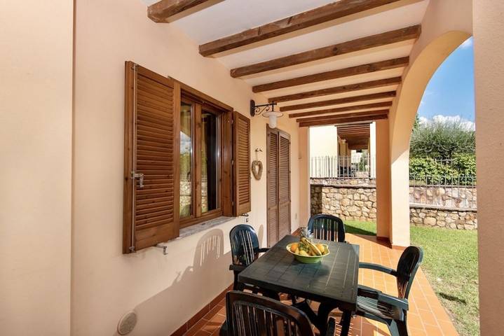 Gîte pour 2 personnes, avec jardin et piscine à Suvereto - 4