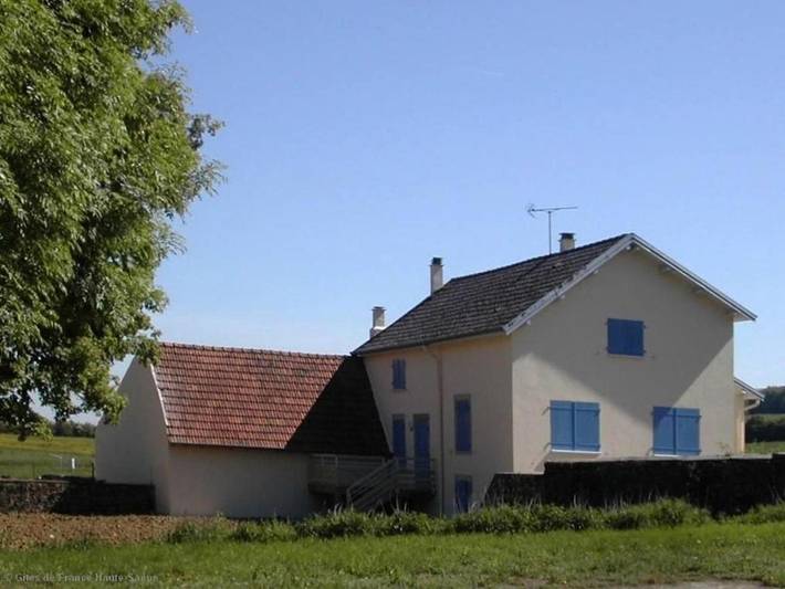 Gîte pour 8 personnes, avec jardin, animaux acceptés à Breurey-lès-Faverney