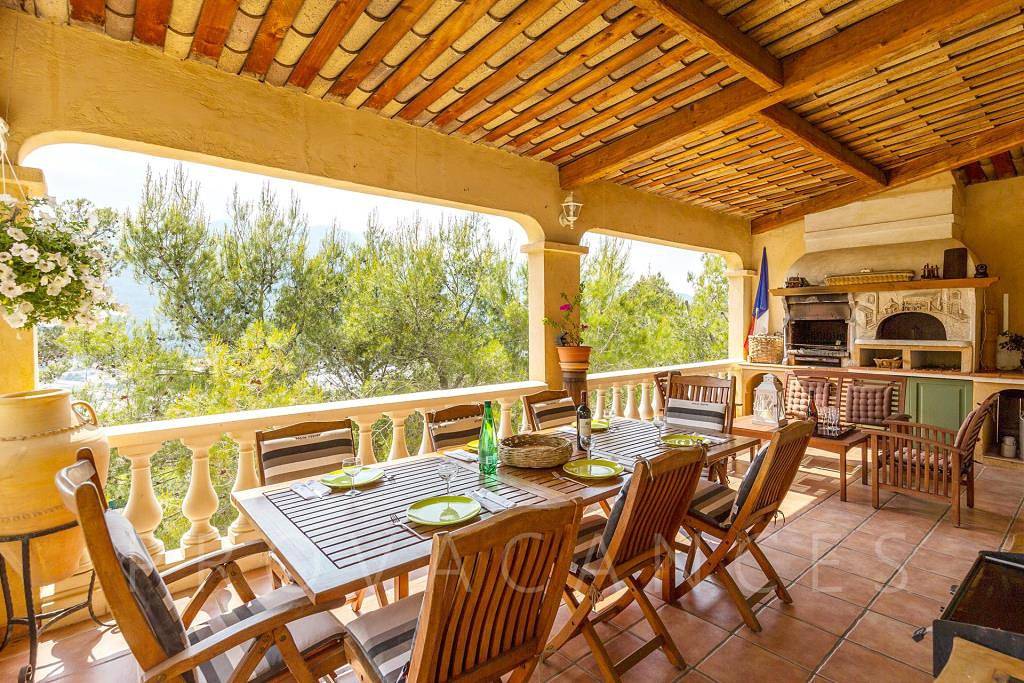 Holiday house with pool in Castagniers near Nice in Castagniers, Nice region