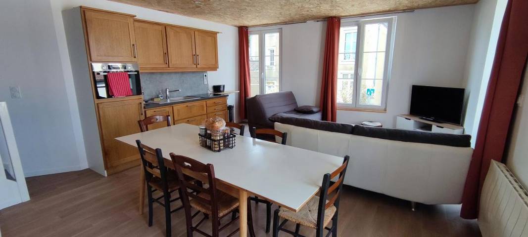Location de vacances pour 8 personnes à Beaumont-sur-Sarthe