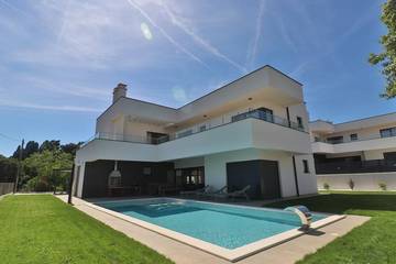 Villa für 8 Personen, mit Garten und Terrasse sowie Pool in Premantura