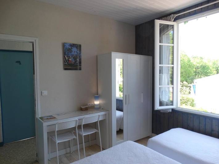 Chambre d’hôte pour 2 personnes, avec jardin sur l' Île d'Oléron - 2