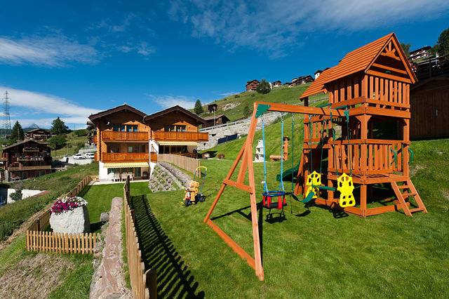 Ganze Ferienwohnung, Clarino, Azapartments.ch, B&B - Clarino 8-Bettwohnung in Grächen, Walliser Alpen