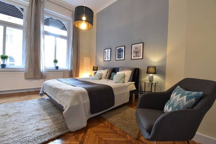 Ganze Wohnung, Trendy 3 Schlafzimmer / 3 Badezimmer Wohnung in Budapest, Danube-Ipoly National Park