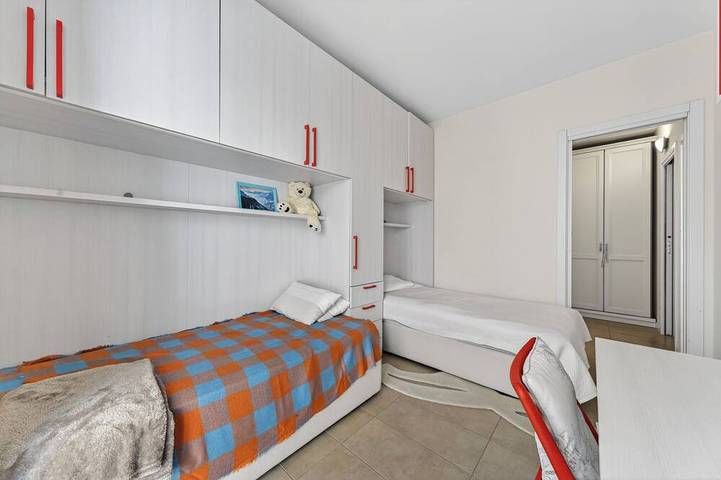 Ganze Wohnung, Apartment with pool, parking space, 2 bedrooms, pedestrian area in Lenno, Gemeinde Tremezzina