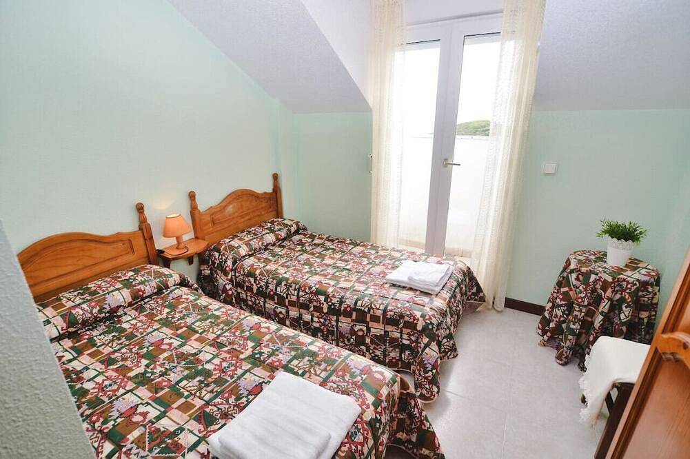 Ganze Wohnung, Apartamento en la playa con vistas - La Arena 4609 in Arnuero, Kantabrische Küste