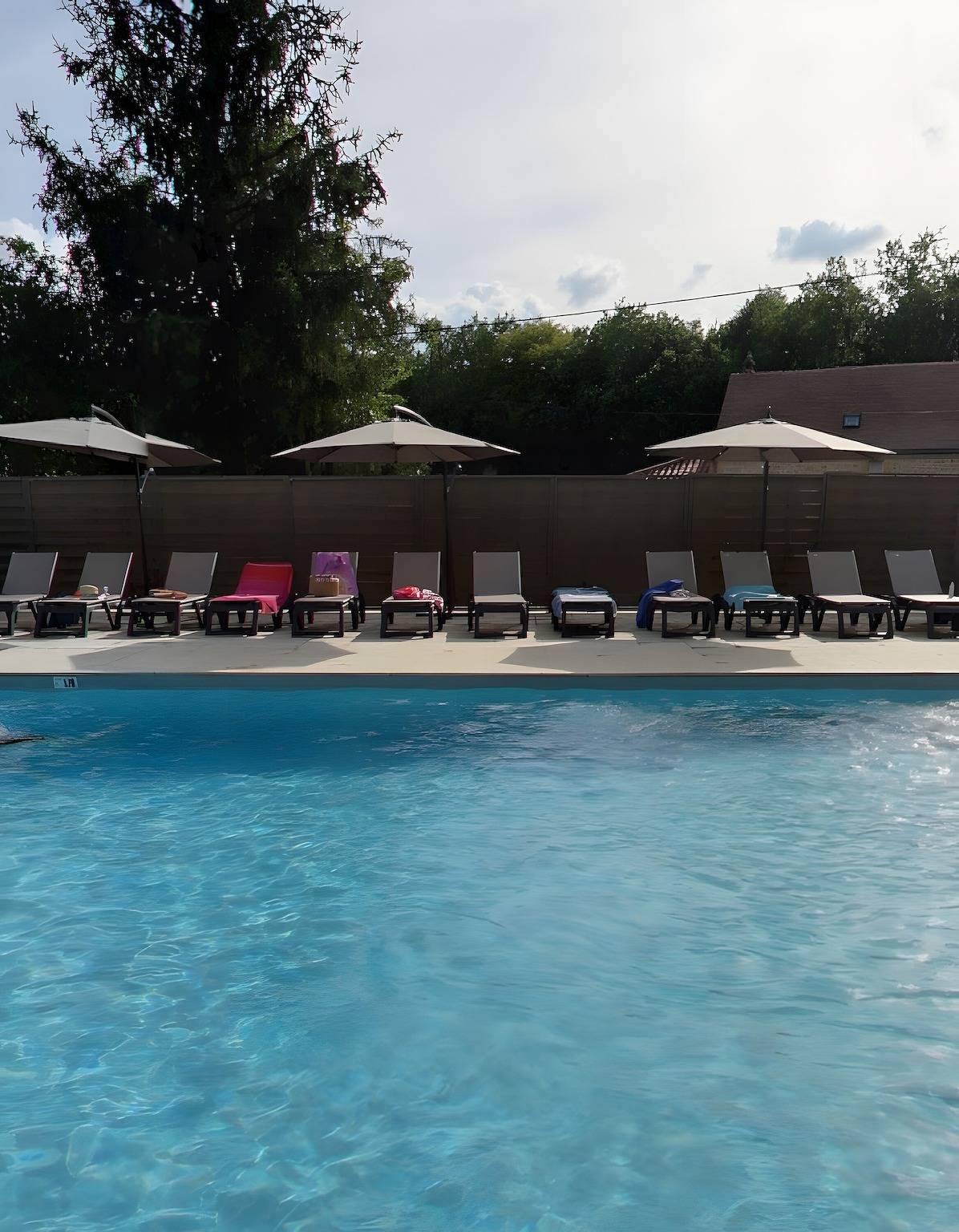 Maison de vacances « 6 personnes » avec piscine partagée in Calviac-en-Périgord, Périgord Noir