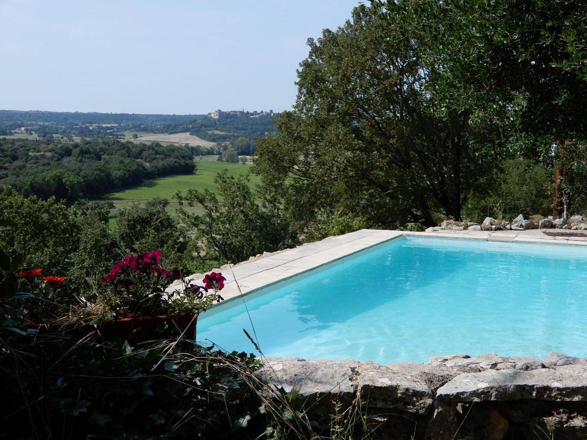Mas en pierres sèches avec piscine in Lussan, Nimes und Umgebung