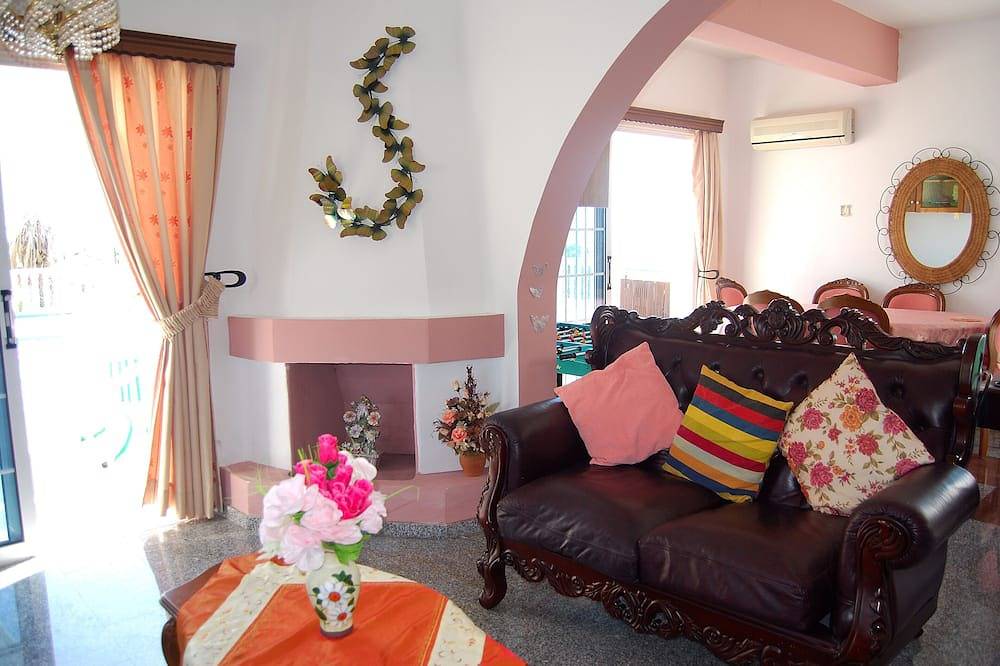 Happy Days!Book Now Your Dream Holidays And Get Free Car,Free Air-Con,Free Wi-Fi in Coral Bay (Cyprus), South Cyprus
