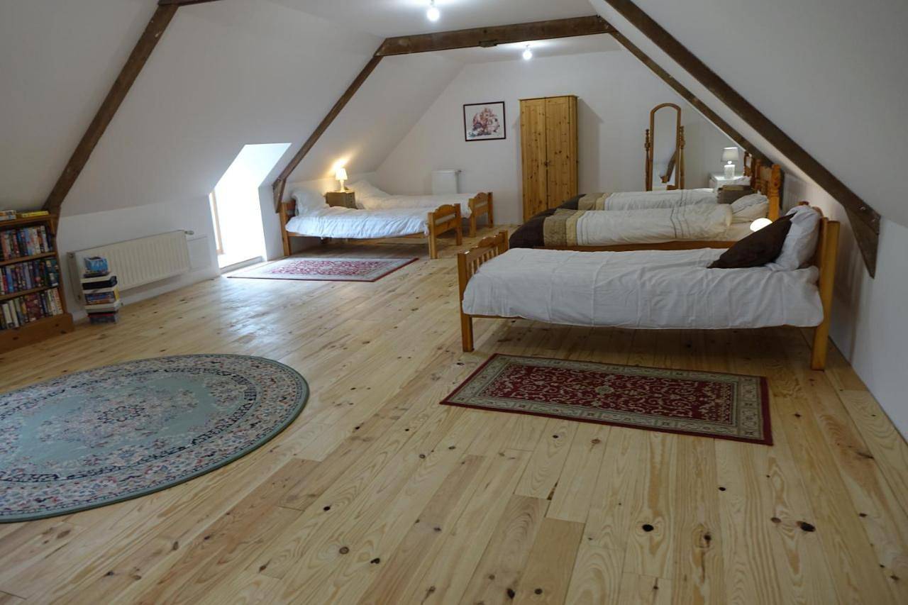 Three-Bedroom House in Combourg, Région de Saint-Malo