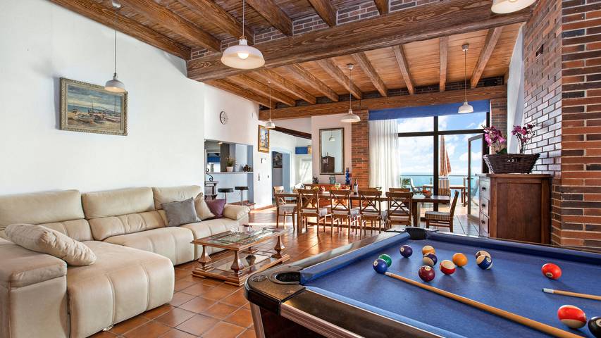 Chalet para 12 personas, con terraza además de sauna y jacuzzi en Provincia de Gerona - 4