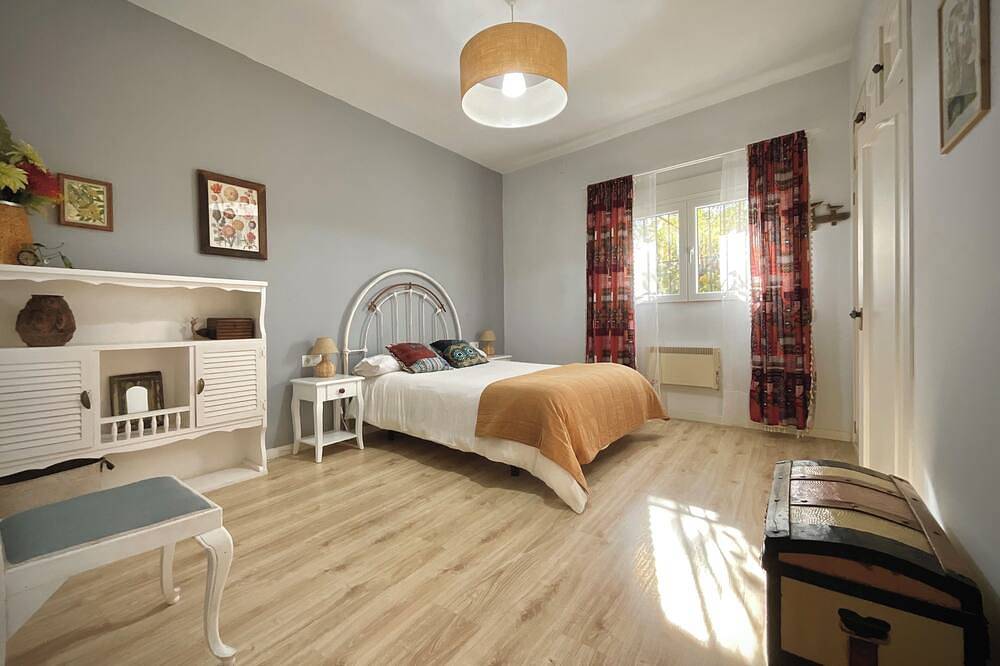 Apartamento entero, Apartamento en casa con jardín de más de 200 años de antigüedad. in Fitero, Provincia de Navarra