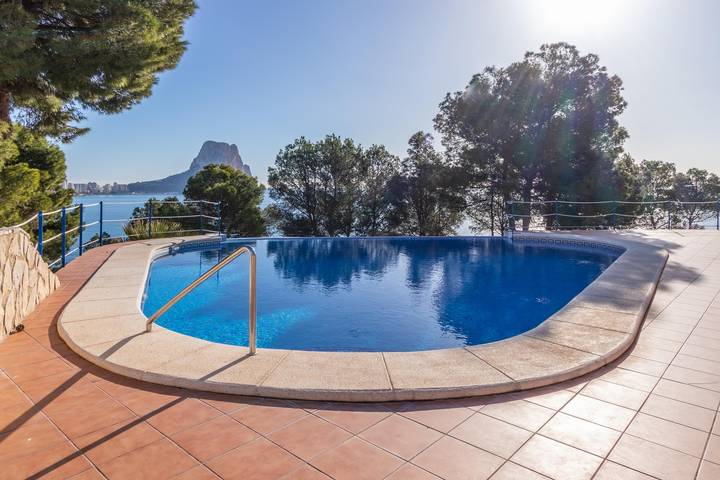 Holiday Home "2 Vistahermosa La Manzanera" with Sea View, Pool, Wi-Fi & Terrace in La Manzanera, Calpe
