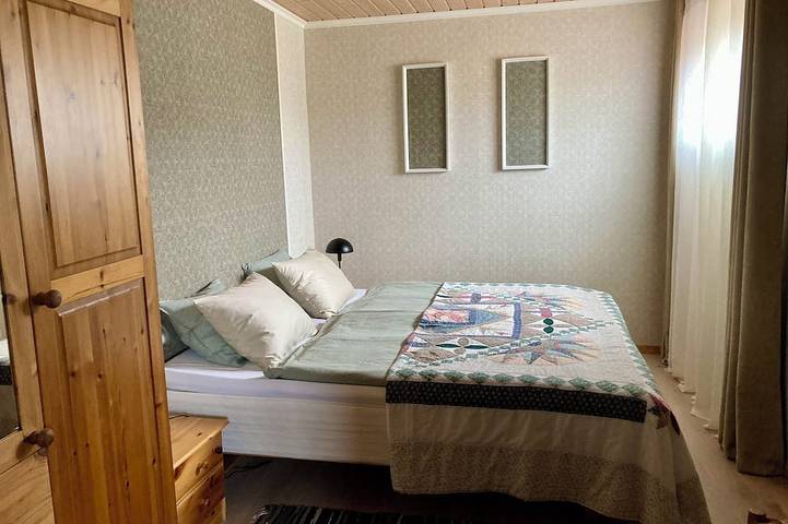 Ganze Wohnung, Sandve, spacious apartment, in quiet neighborhood. Sea view. in Karmøy