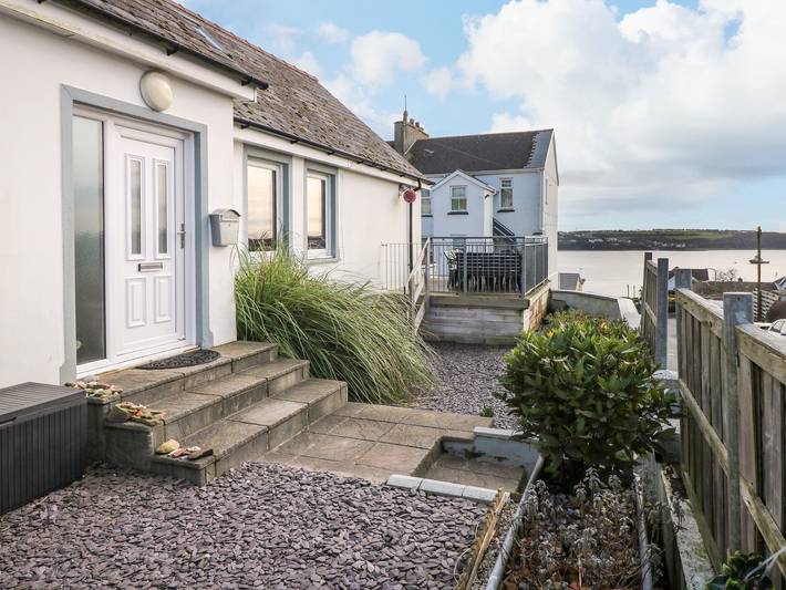 Cottage for 8 people, with garden in Pembrokeshire