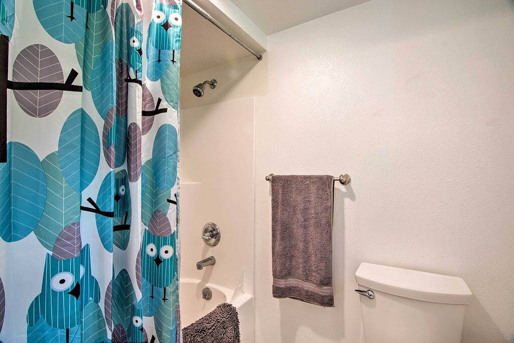 Ganze Wohnung, Neu! Estes Park Condo mit Deck-3. 4 Meilen zu Rmnp! in Estes Park, Larimer County