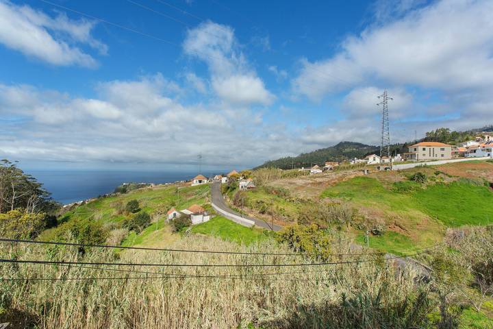 Entire apartment, Apartment 'Maria' with Sea View, Balcony and Wi-Fi in Canhas (Madeira), Madeira