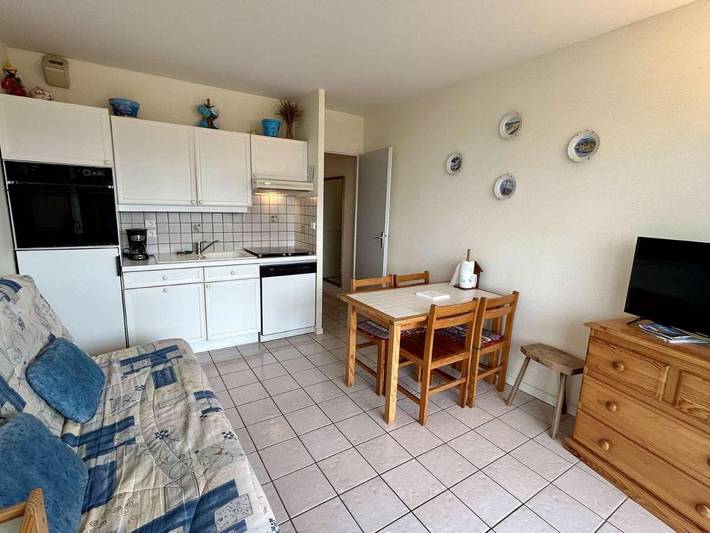 Gîte pour 4 personnes, avec Balcon et Terrasse dans Plage du Chay - 3