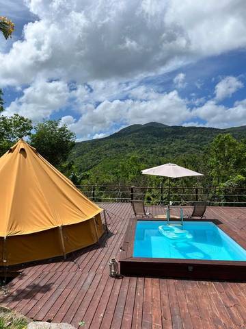 Tente pour 2 personnes, avec piscine dans DOM-TOM