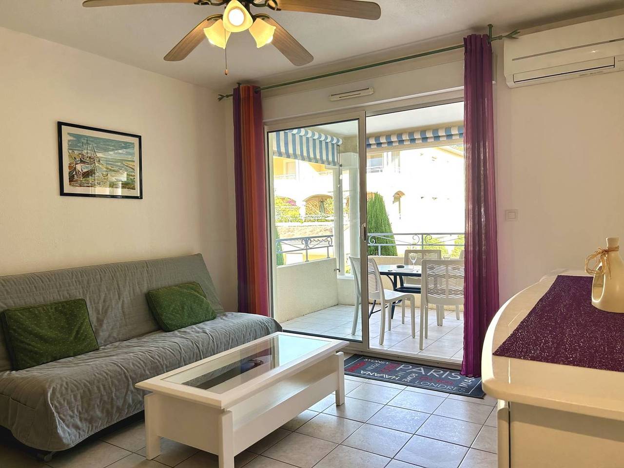 Appartamento intero, 2-room air-conditioned apartment with terrace and parking in Le Lavandou in Le Lavandou, Toulon e dintorni