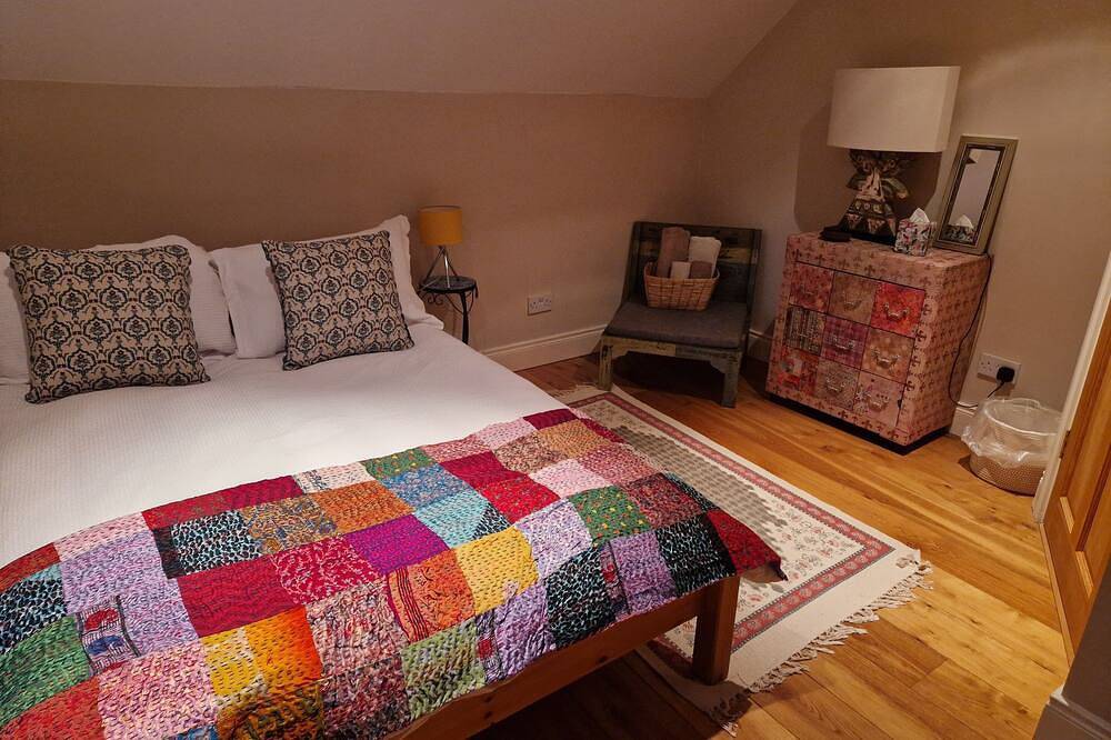 Uniquely designed cosy 2-bedroom cottage in Tinahely in County Wicklow