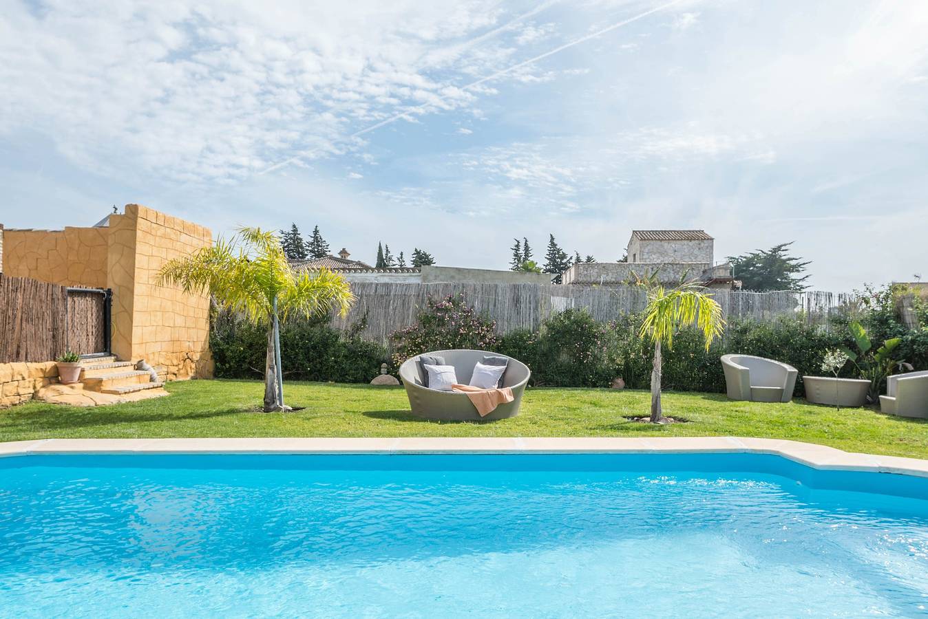 Gemütliches Haus Valentina mit Pool, Terrasse, Wlan und Klimaanlage in Chiclana de la Frontera, Costa de la Luz
