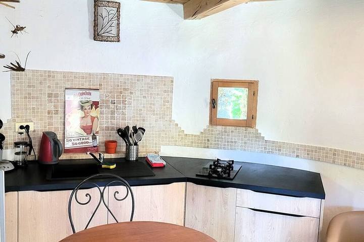 Ganze Wohnung, Unusual gîte for 2 people in a 17th century tower in Forcalquier, Regionaler Naturpark Luberon