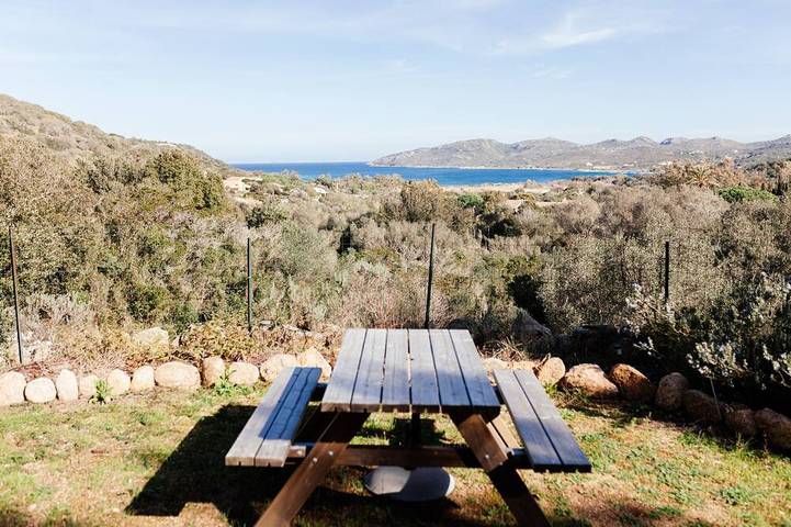 Villa pour 4 personnes, avec Jacuzzi ainsi que Terrasse et Jardin