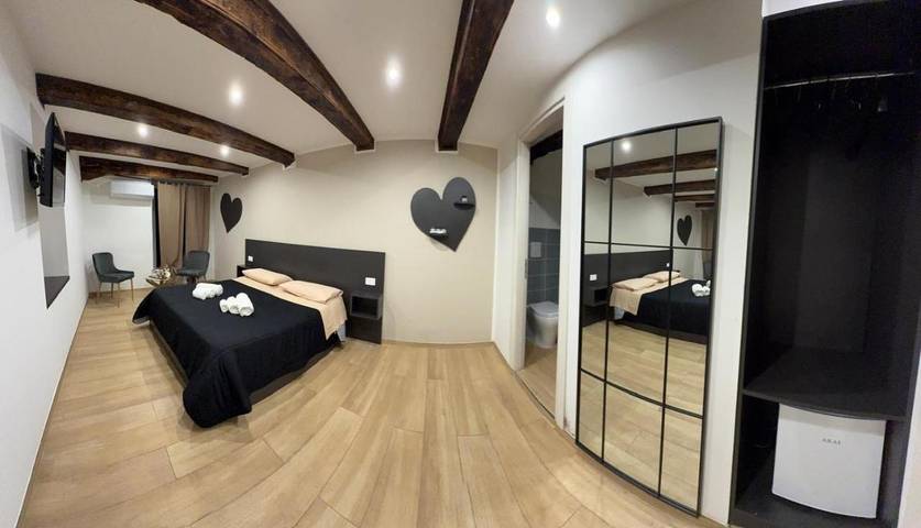 Chambre d’hôte pour 2 personnes, avec balcon et vue, animaux acceptés à Cosenza - 3