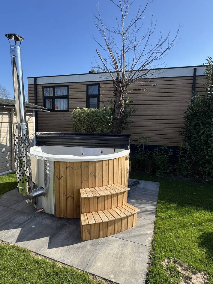 Resort Rhederlaagse Meren — Heide Lodge am Wasser mit Hot tub | 6 Personen in IJssel
