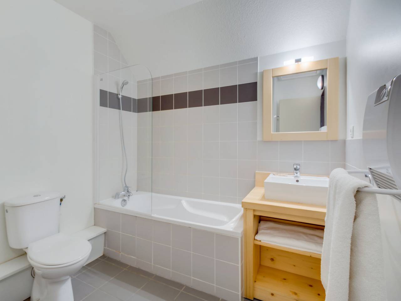 Entire apartment, Les Jardins de Balnéa in Loudenvielle, French Pyrenees