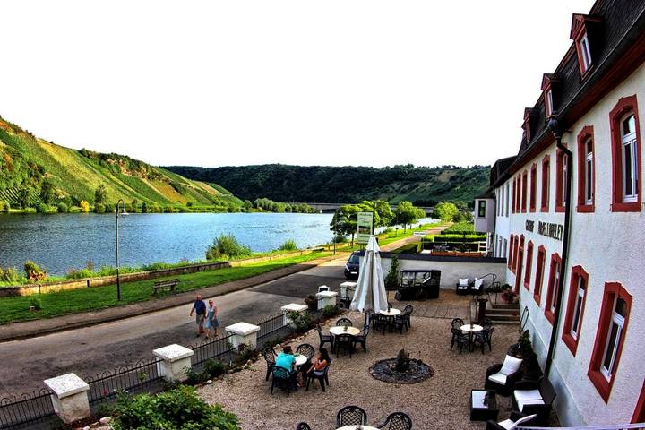 Hotel für 4 Personen, mit Terrasse und Garten in Piesport