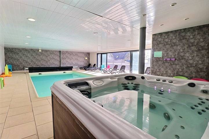 Gîte pour 10 personnes, avec Jacuzzi ainsi que Jardin et Piscine à Plouhinec (Morbihan) - 3
