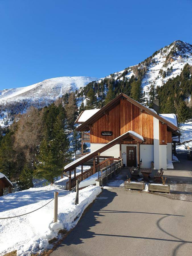 Ferienwohnung für 2 Personen, mit Sauna und Ausblick sowie Garten an der Turracher Höhe