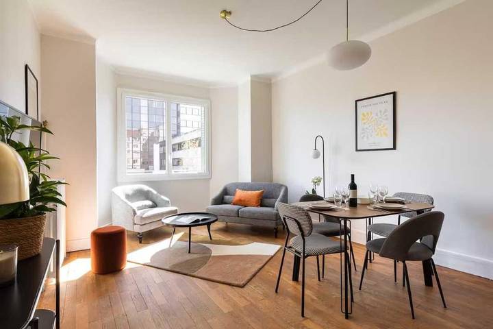 Gîte pour 4 personnes, avec terrasse dans Gare de Lyon Part Dieu