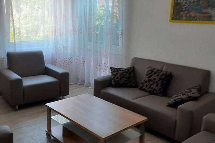 Ferienwohnung für 6 Personen, mit Garten in Emden