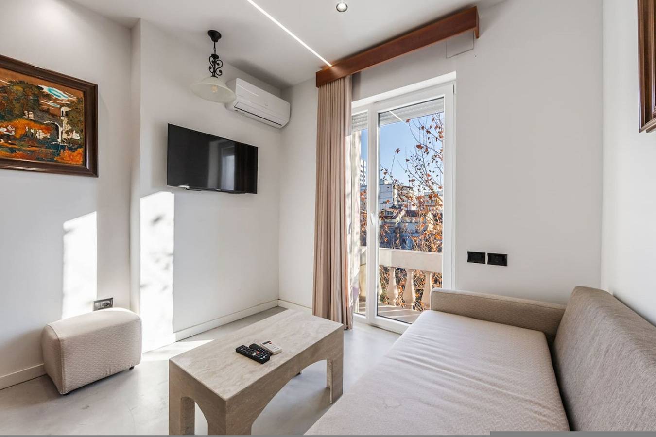 Ganze Wohnung, Cityview Studio | Central Comfort in Tiranë, Albanien