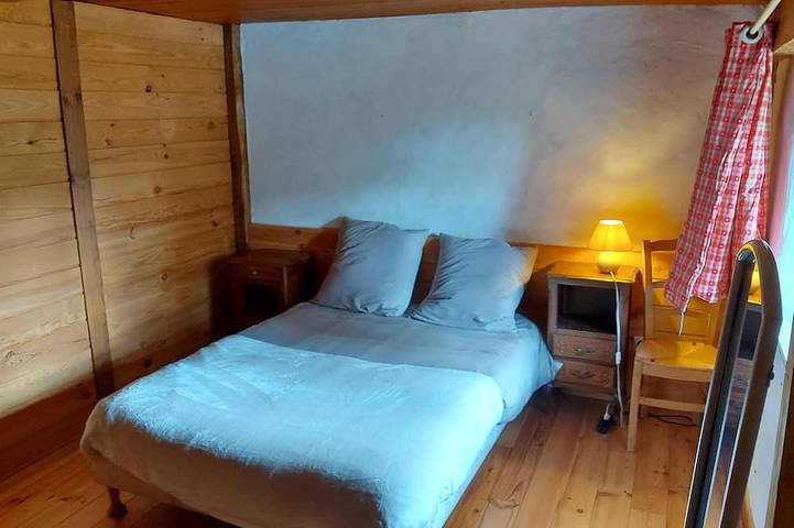 Gîte pour 6 personnes, avec jardin et terrasse dans Chalmazel-Jeansagnière - 2