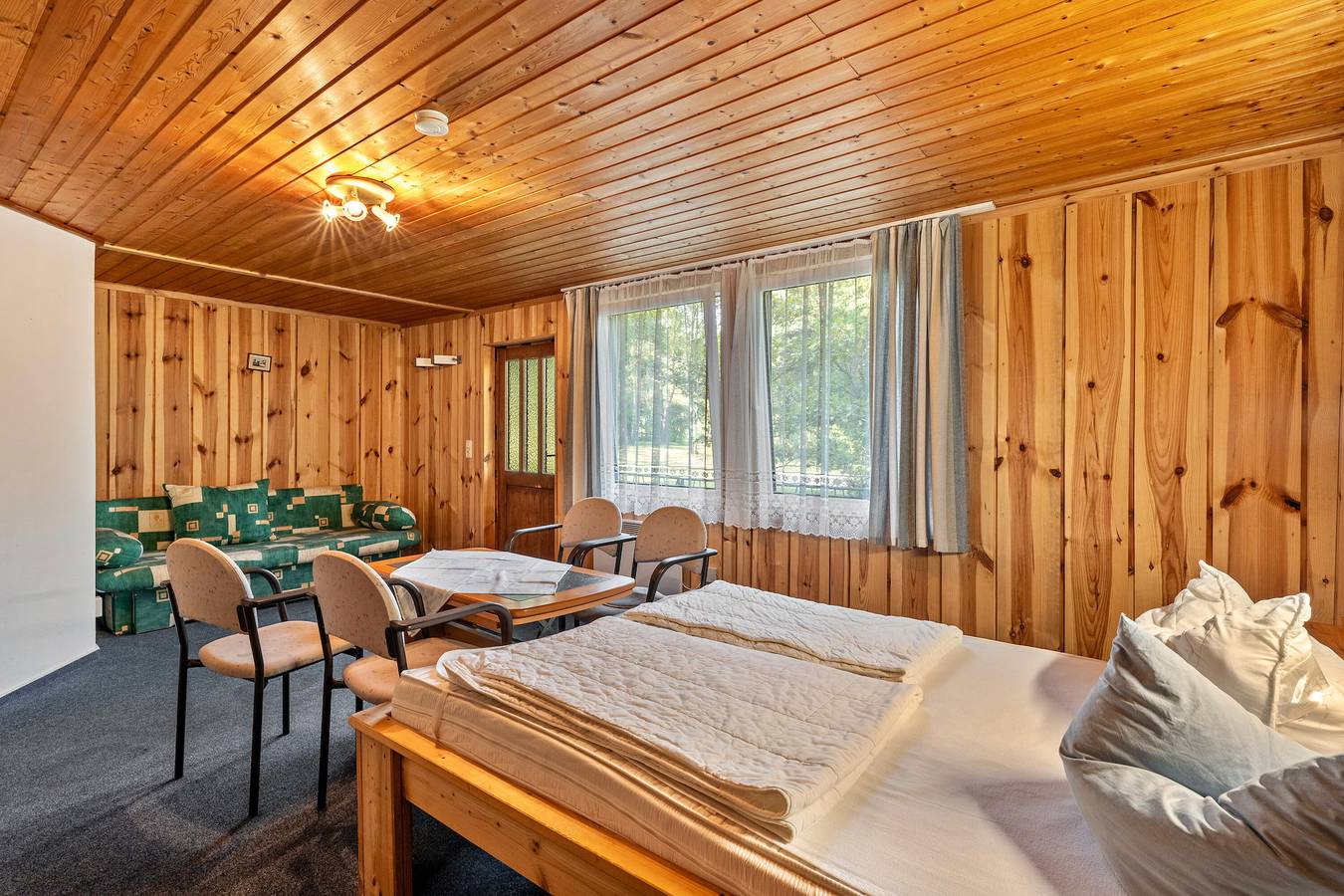 Bungalow '9 - Kimbucht' mit privater Terrasse und Gemeinschaftsgarten in Waldhufen, Oberlausitz-Niederschlesien