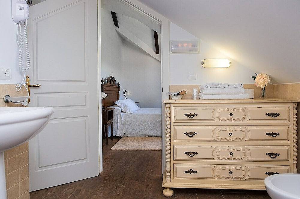 Standard double room in 3 * Rustic hotel in Laxe, Costa da Morte