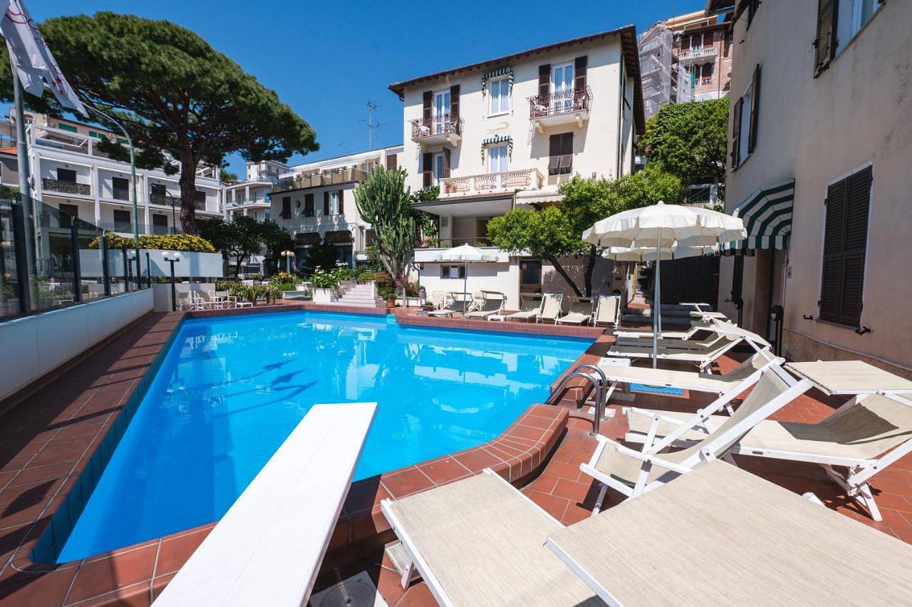 Coccodrillo Hotel & Apartments in Varazze (City), Varazze