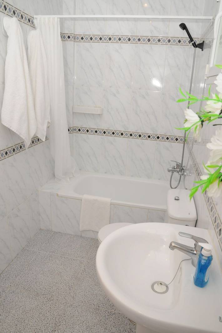 Entire apartment, Wohnung "Double Classic" mit Wi-Fi in Vecindario, Santa Lucía de Tirajana