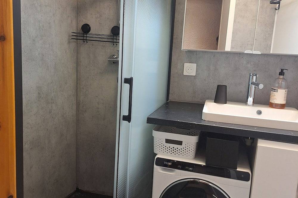 Ganze Wohnung, Wohnung im Erdgeschoss, Südlage, nahe Pisten und Geschäften in Saint-Chaffrey, Serre Chevalier