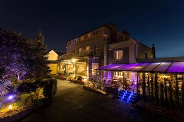 Hôtel pour 2 personnes, avec jardin et piscine dans Saint-Hélier