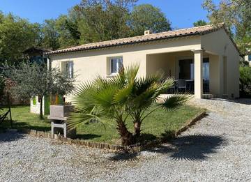 Gîte pour 6 personnes, avec terrasse et jardin à Saint-Martin-d'Ardèche