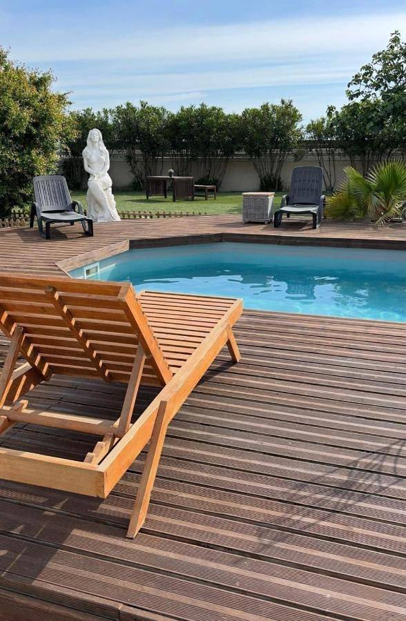 Villa pour 10 personnes, avec piscine ainsi que jardin et jacuzzi au Le Grau-du-Roi - 3