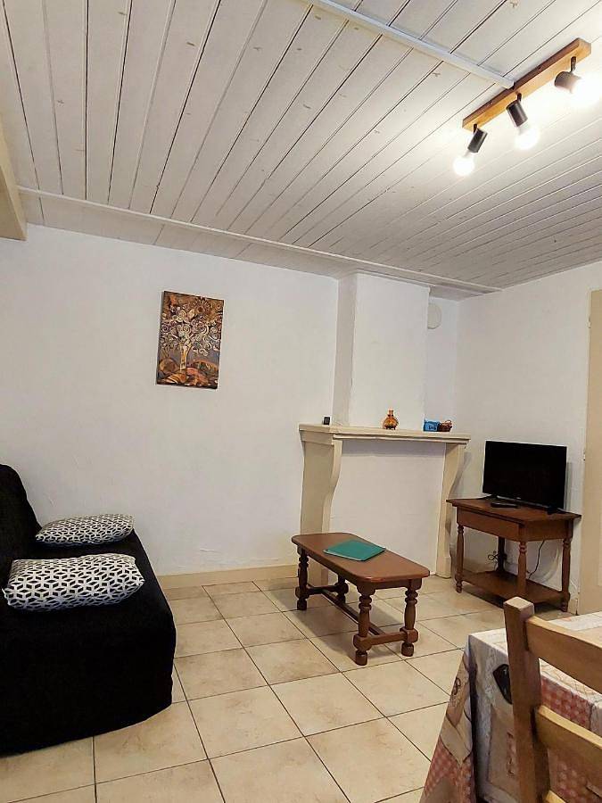 Gîte pour 4 personnes, avec Terrasse ainsi que Jardin et Vue à Septmoncel - 4