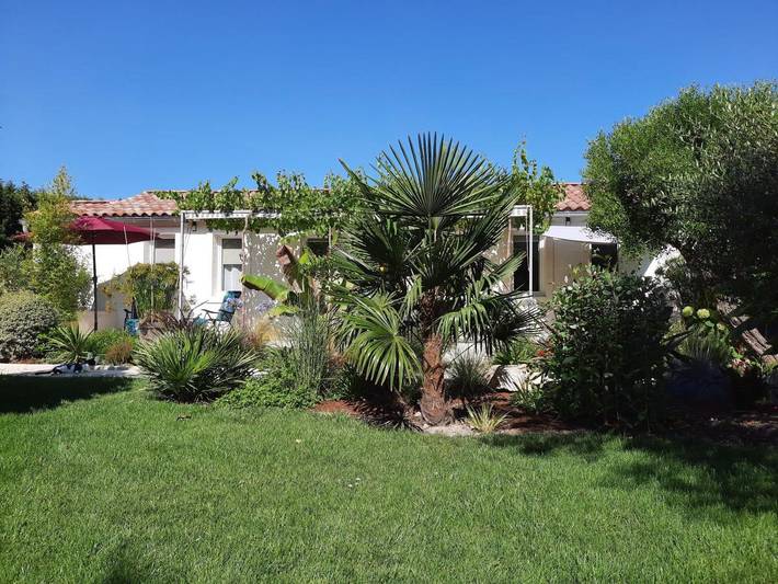 Location de vacances pour 4 personnes, avec jardin et vue à Rognonas - 3