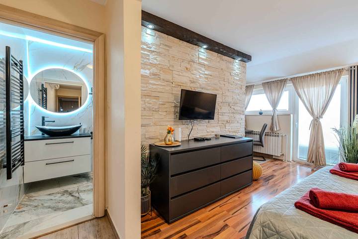 Studio für 4 Personen, mit Garten in Sukosan