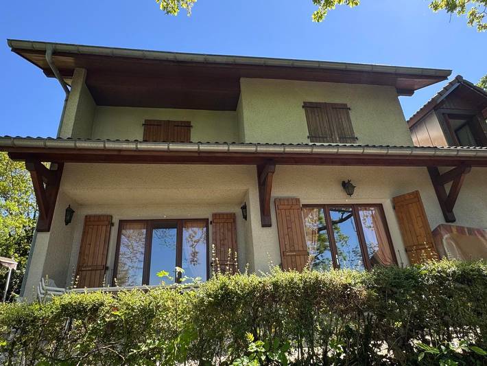 Villa spacieuse à Aix, jardin clos, animaux admis in Aix-les-Bains, Région de Chambéry